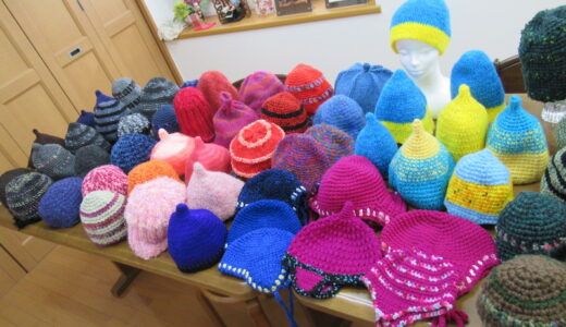 ウクライナの子供たちに帽子を贈りました